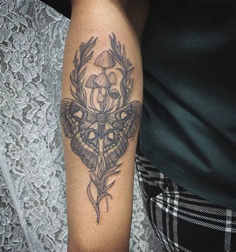 82 Intriguing Moth Tattoo Ideas with Fascinating Meaning